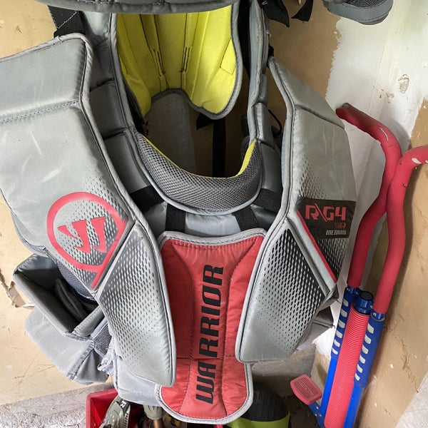 Used Medium Warrior Ritual G4 Goalie Chest Protector