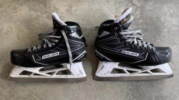 Used Bauer Supreme S170 Regular Width  Size 4 Goalie Skates