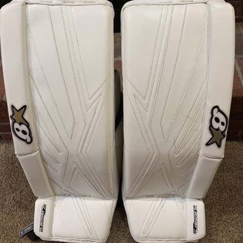 White Like New 30 +1” Brian's Subzero 7.0 Goalie Leg Pads