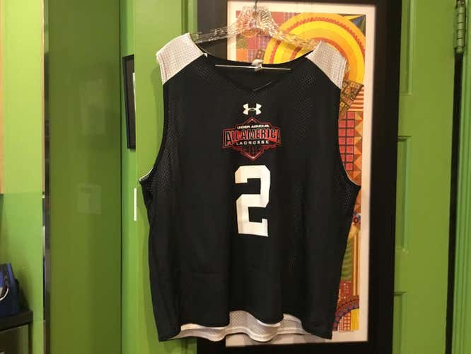 Black Men's Used Adult Large Under Armour Jersey