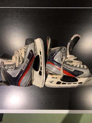 Used Bauer Vapor APX Regular Width Size 10 Hockey Skates