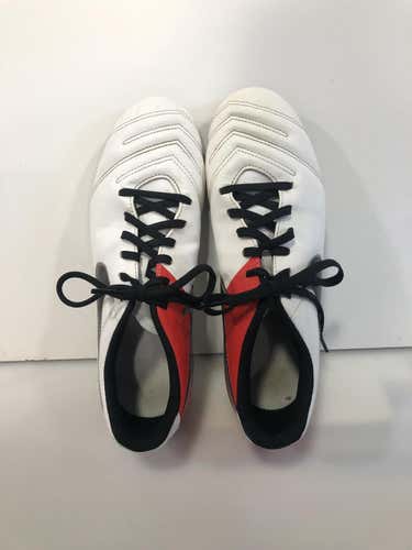 Used Nike Senior 10 Cleat Soccer Outdoor Cleats