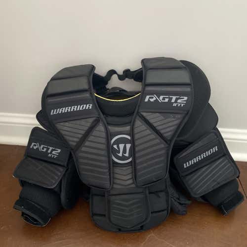 Used Medium Warrior Ritual GT Goalie Chest and Arm Protector Goalie Chest Protector