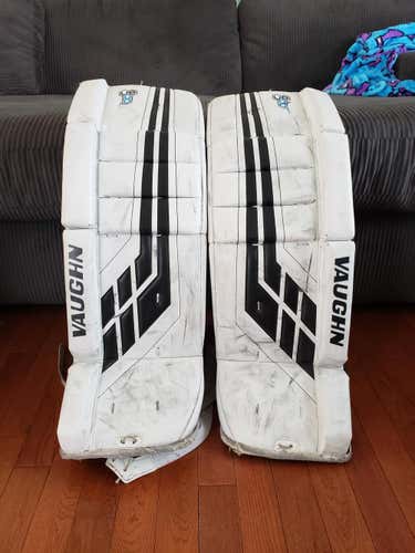 White Used Youth 26" Vaughn Velocity VE8 Goalie Leg Pads