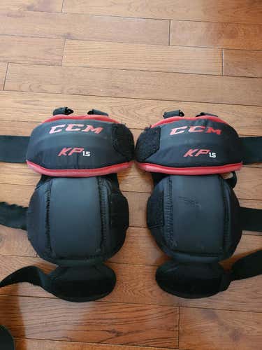 Used CCM Youth KP 1.5 knee protector