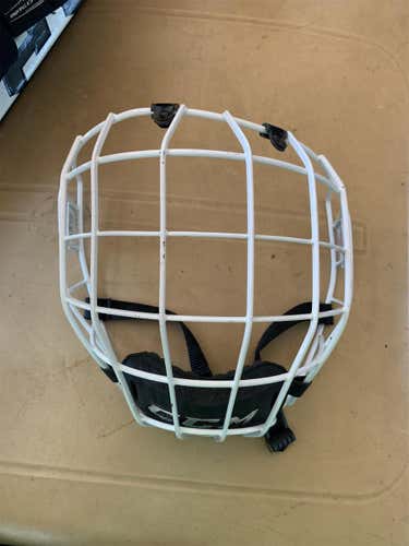 CCM FM 680 White Cage Medium
