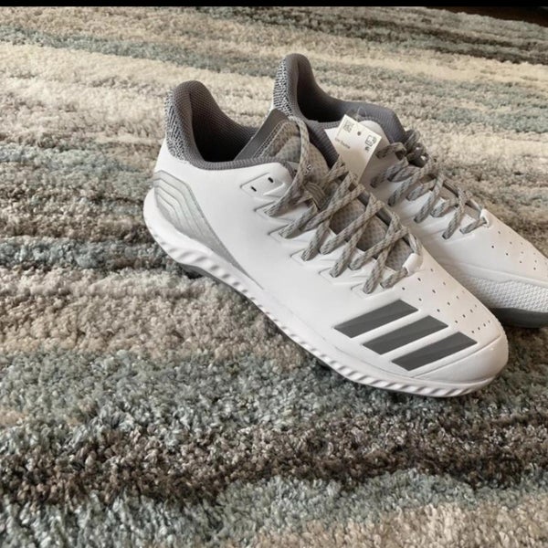 New Adidas Bounce Baseball Cleats (size 11)