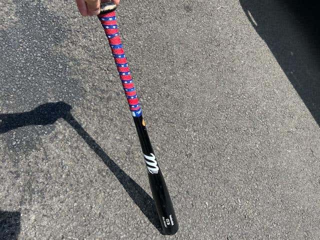 Used Marucci CU26 32" Bat