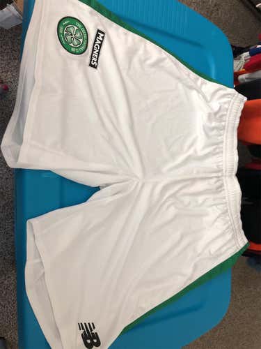 Celtic White Men's XL New Balance Shorts
