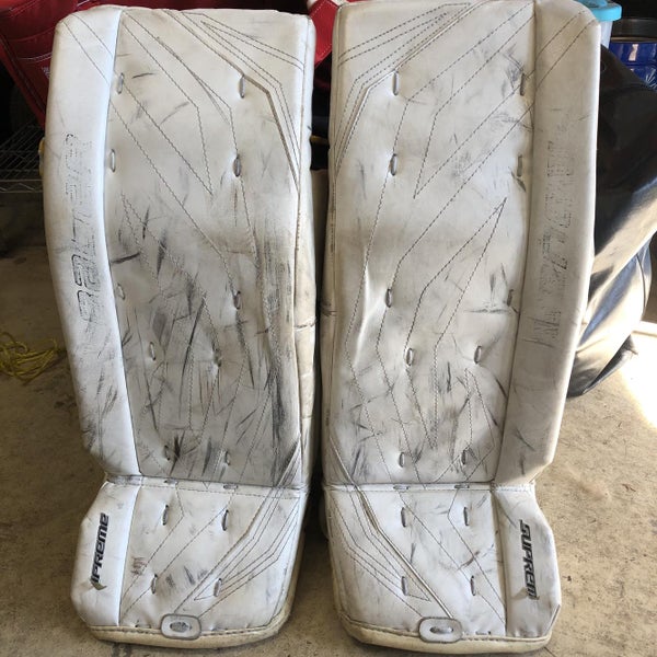 White Used 28" Bauer Supreme one70 Pads
