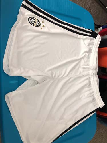 Juventus White Men's XL Adidas Shorts