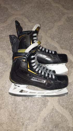 Used Senior Bauer Supreme 2S Hockey Skates Regular Width Size 9