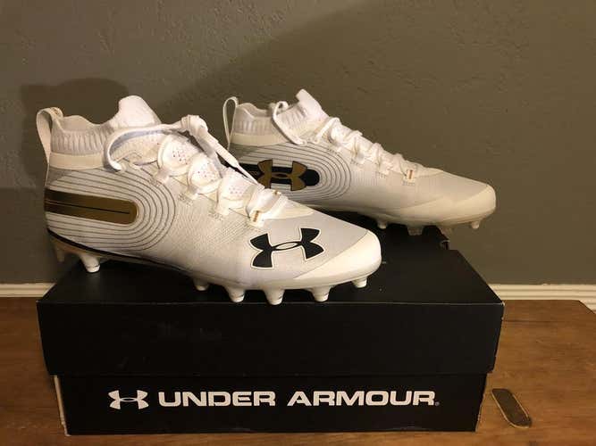 New Notre Dame Team Issues Spotlight Cleats -  Under Armour - Size 10
