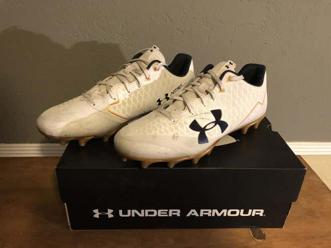 Notre Dame Team Issued Under Armour Nitro Cleats. Size 10