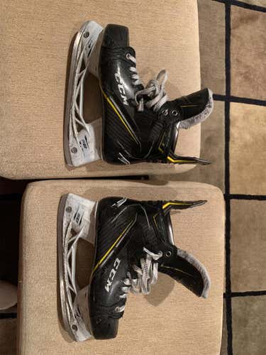 Used CCM Super Tacks AS1 Regular Width  Size 7 Hockey Skates
