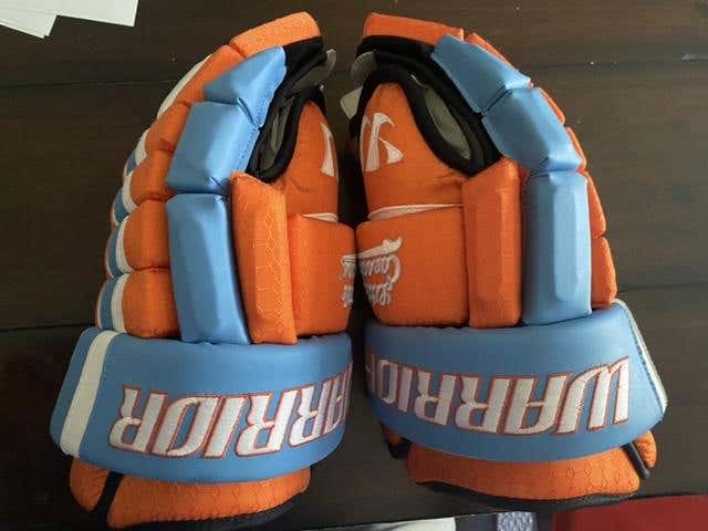 Warrior Little Caesars Coach’s gloves 15inch Brand new