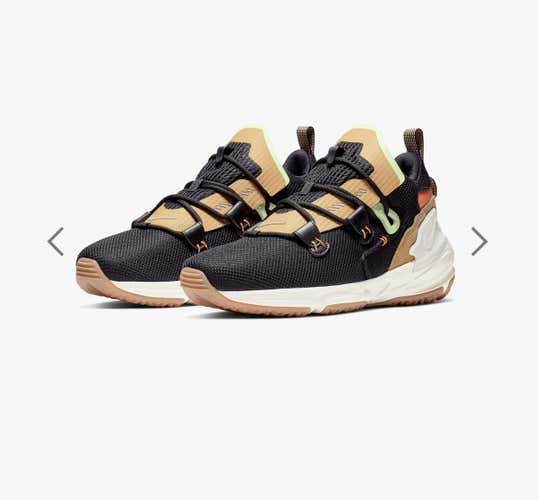 Black Men's Size 9.5 (Women's 10.5) Nike Shoes