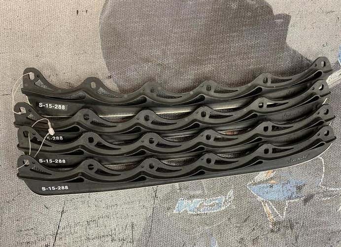 Lot of 51 sets of T-blades, plus misc. accessories.