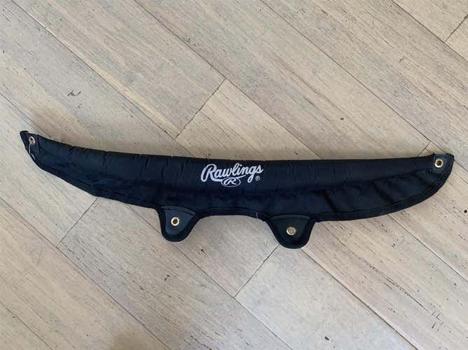 New Rawlings FootballYouth Neck Roll