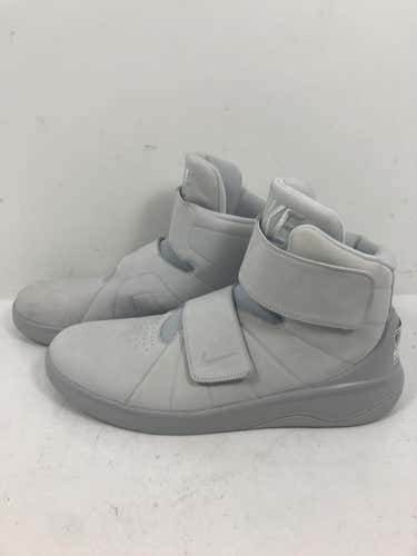 Used Nike Senior 11.5 Basketball Shoes