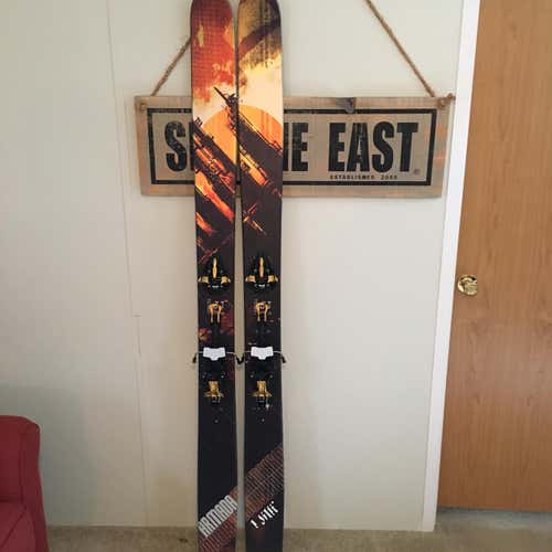 Unisex  Powder JJ With Bindings Max Din 13 Skis