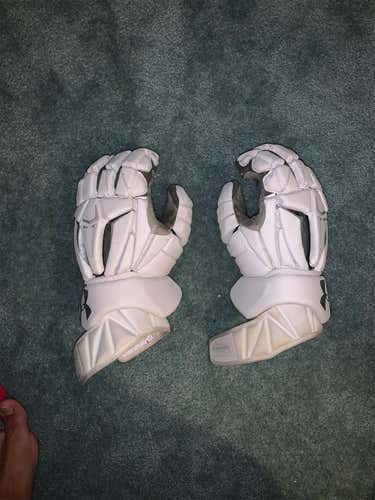 White Used Player's Under Armour Command Pro 2 13" Lacrosse Gloves