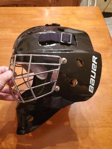 Black Junior Used Bauer NME 3 Goalie Mask