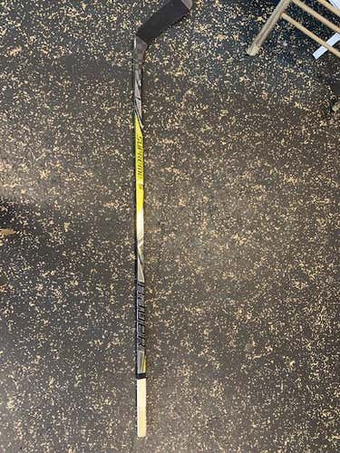 Used Bauer Right Handed Supreme 1S Hockey Stick