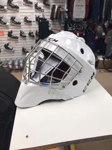 New CCM 1.9 Goalie Mask Senior Large