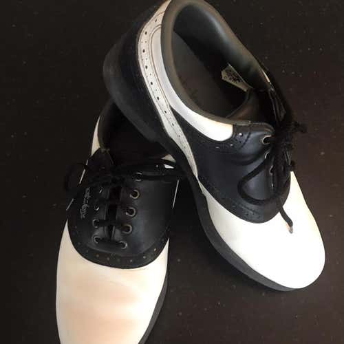 Women's  Size 6 Footjoy Golf Shoes