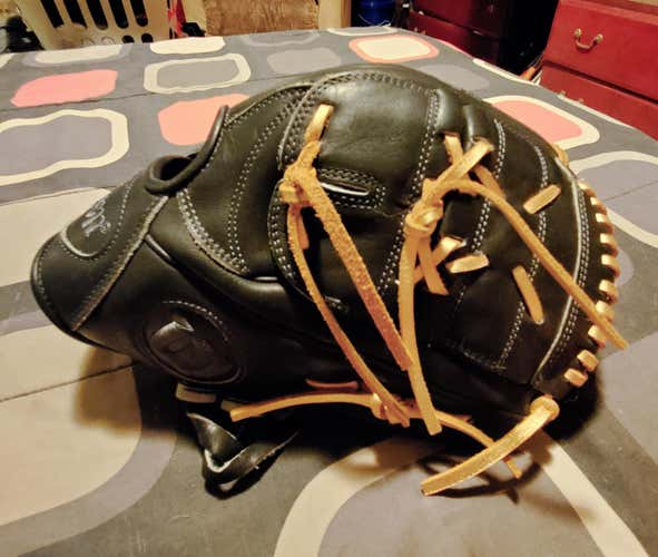 Used Wilson Right Hand Throw A1k Baseball Glove 11.75"