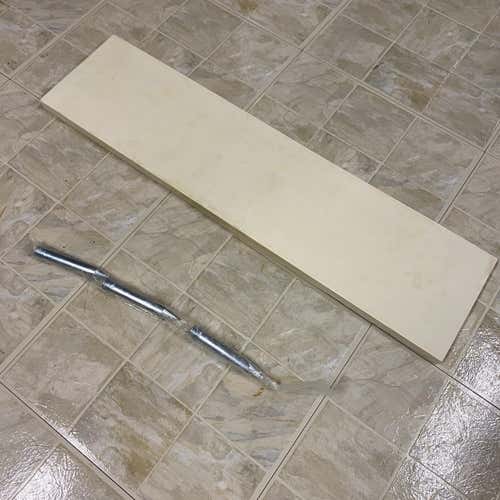 PITCHING RUBBER WITH METAL SPIKES