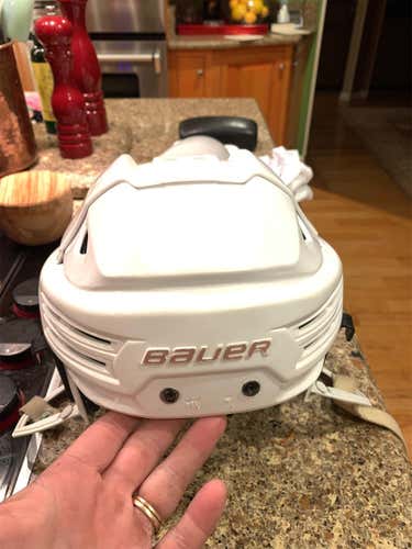 Used Medium Bauer Re-Akt 200 Helmet With New Silver Cage
