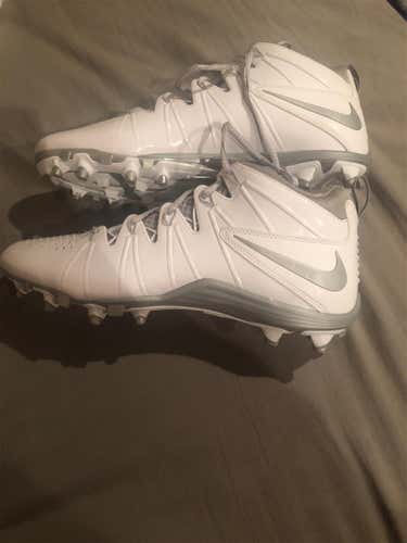 White Men's Molded Cleats Nike