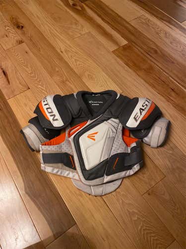 Easton Mako Shoulder Pads