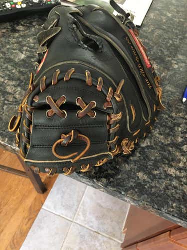 Used Heart of the Hide Catchers Mitt 32.5"