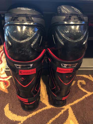 Used Bauer Vapor 1X Lite Shin Pads