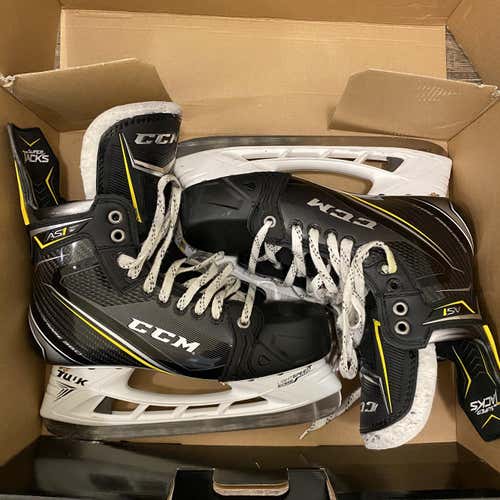 New CCM Super Tacks AS1 Size 7.5 Hockey Skates