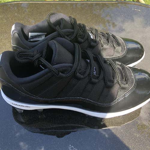 Nike Jordan 11 Lows Size 9