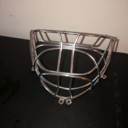 Used Chrome CCM Certified Cat Eye Cage Senior Small