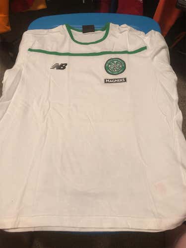 Celtic FC White Men's XL New Balance Shirt