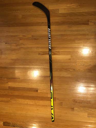 Used Right Handed Vapor X2.7 Toe Pattern  Hockey Stick