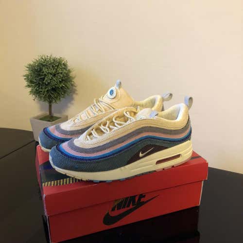 Men’s 9.5 Sean Wotherspoon Air Max Sneakers *Read description