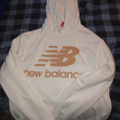 White Men's Large New Balance Sweatshirt