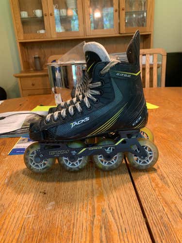 Used CCM Tacks 3R52 Size 5 Inline Skates