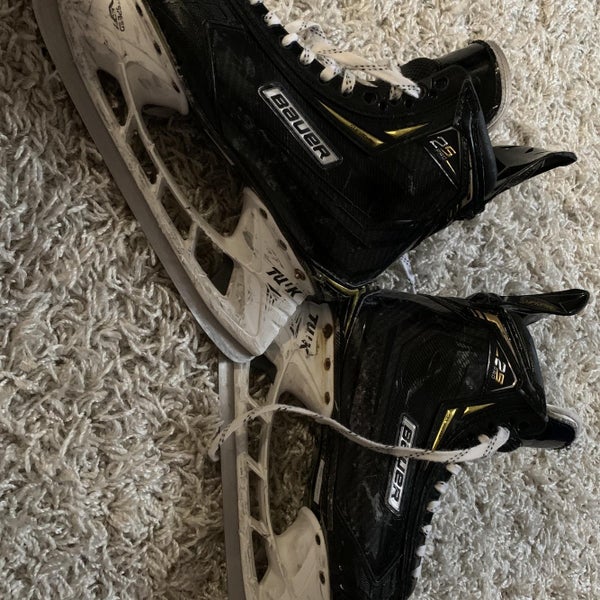 Used Bauer Supreme 2S Pro Regular Width Size 8.5 Hockey Skates