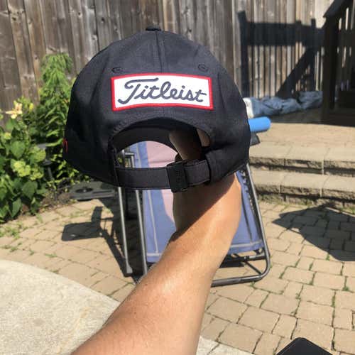 Black Men's One Size Fits All Titleist