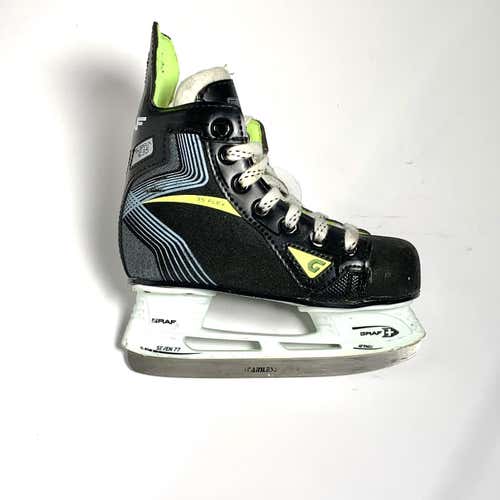 USED Graf Supra G35 Youth Hockey Skate Size 10C