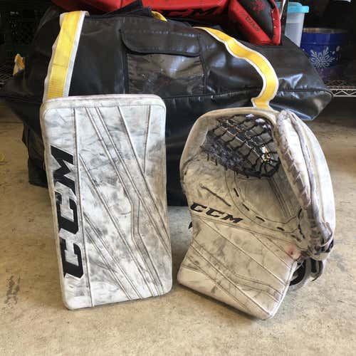 White Used Extreme Flex III E3.9 Glove & Blocker