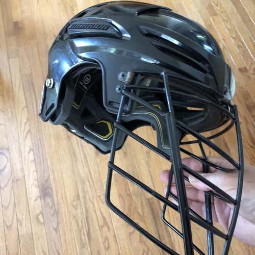 Box Lacrosse Warrior Helmet PX2 W/Cage